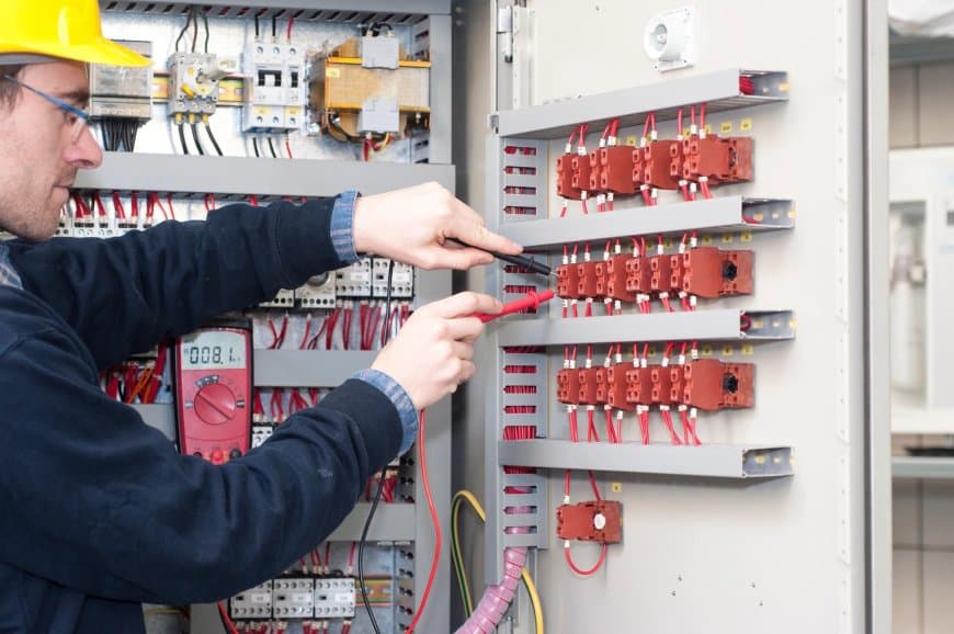 Elektrik Elektronik Teknikeri